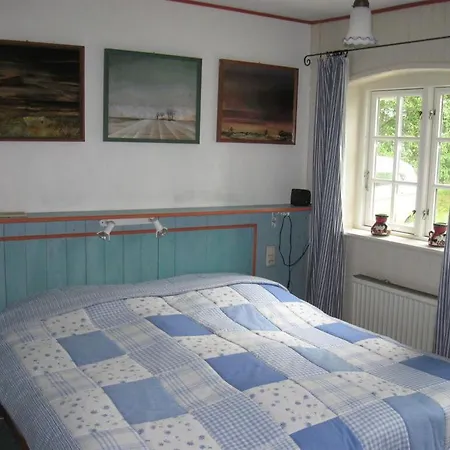 Διαμέρισμα Romantic Thatched Roof House