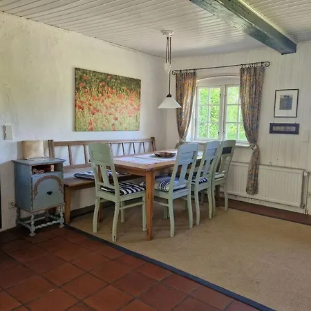 Διαμέρισμα Romantic Thatched Roof House Schnarup-Thumby