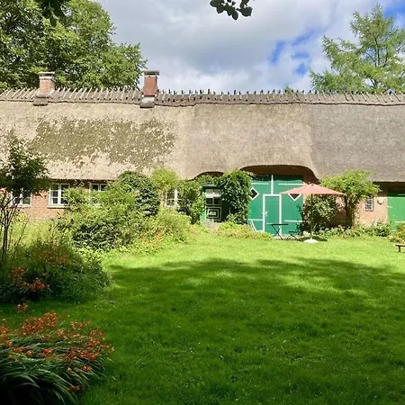 Romantic Thatched Roof House Διαμέρισμα Schnarup-Thumby