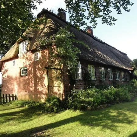 Romantic Thatched Roof House Διαμέρισμα